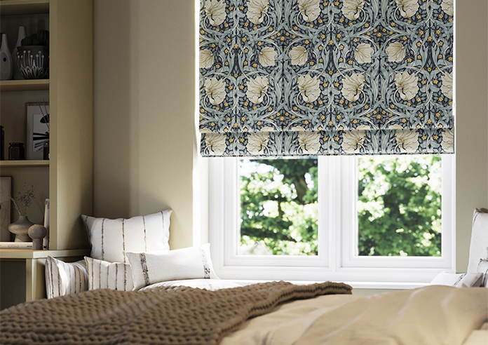 William Morris At Home Pimpernel Velvet, Indigo - Roman Blind - Image 5